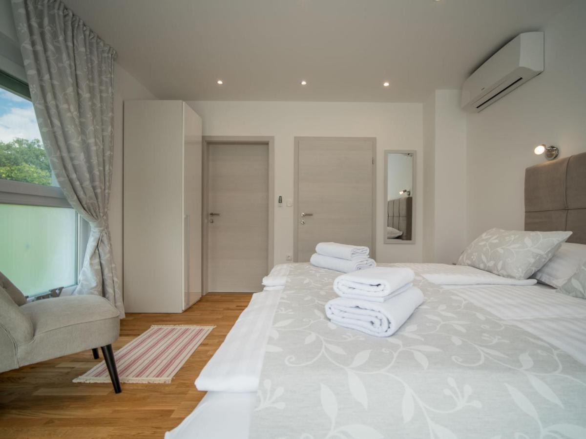 Holiday Home Andela By Interhome Dobrinj Buitenkant foto